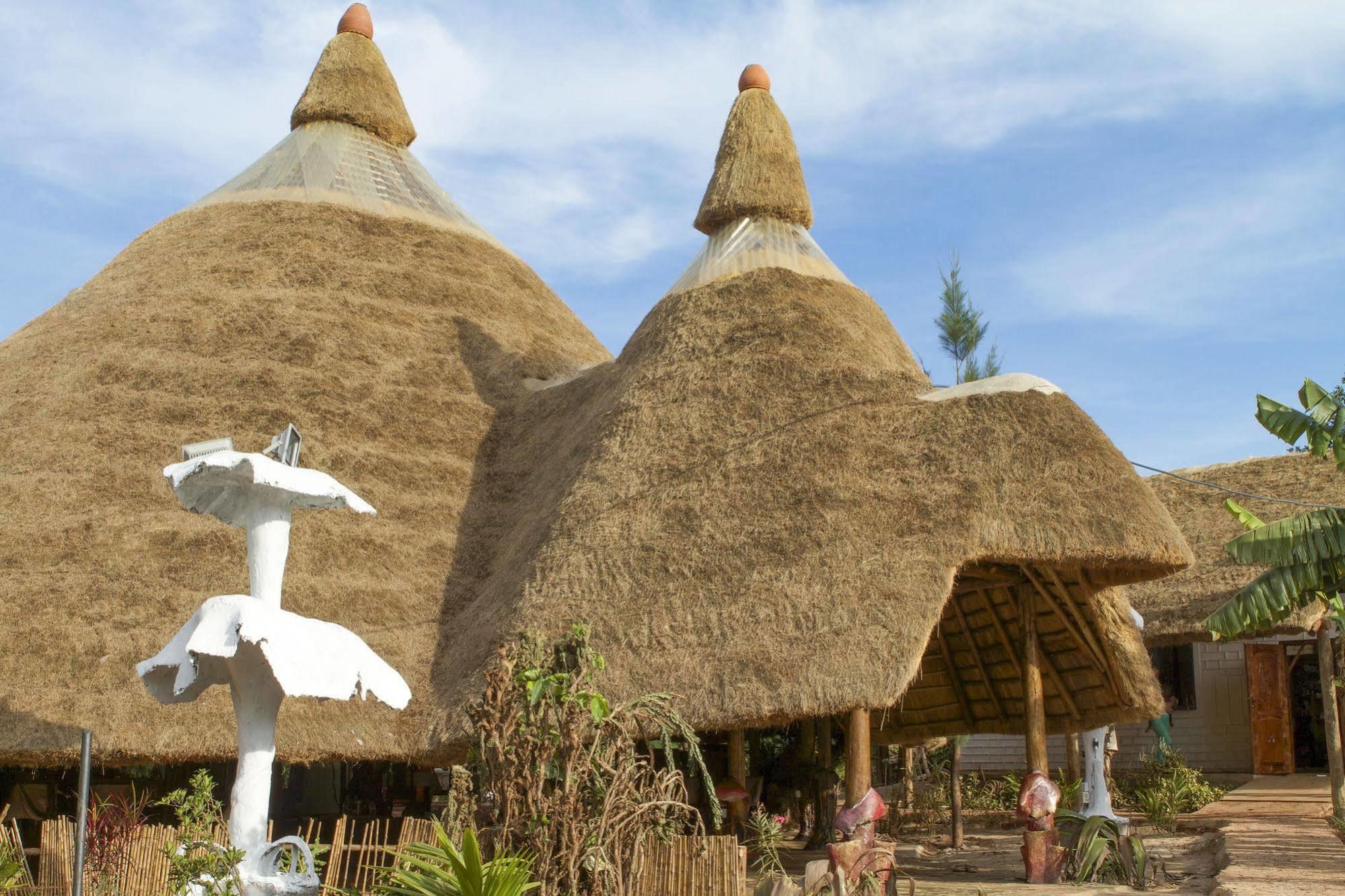 Malakai Eco Lodge Kajansi ภายนอก รูปภาพ