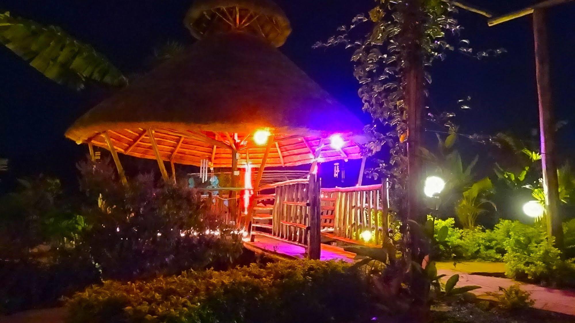 Malakai Eco Lodge Kajansi ภายนอก รูปภาพ