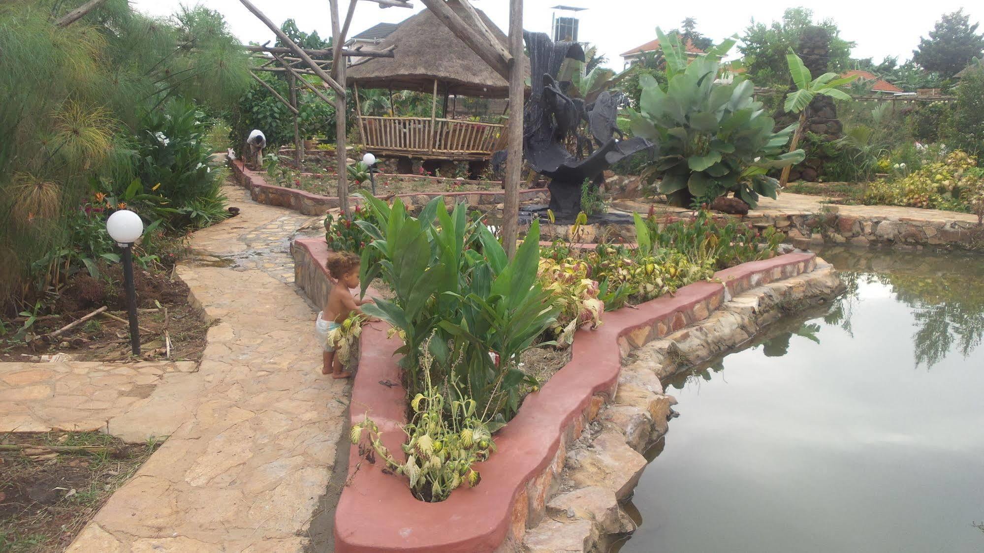 Malakai Eco Lodge Kajansi ภายนอก รูปภาพ