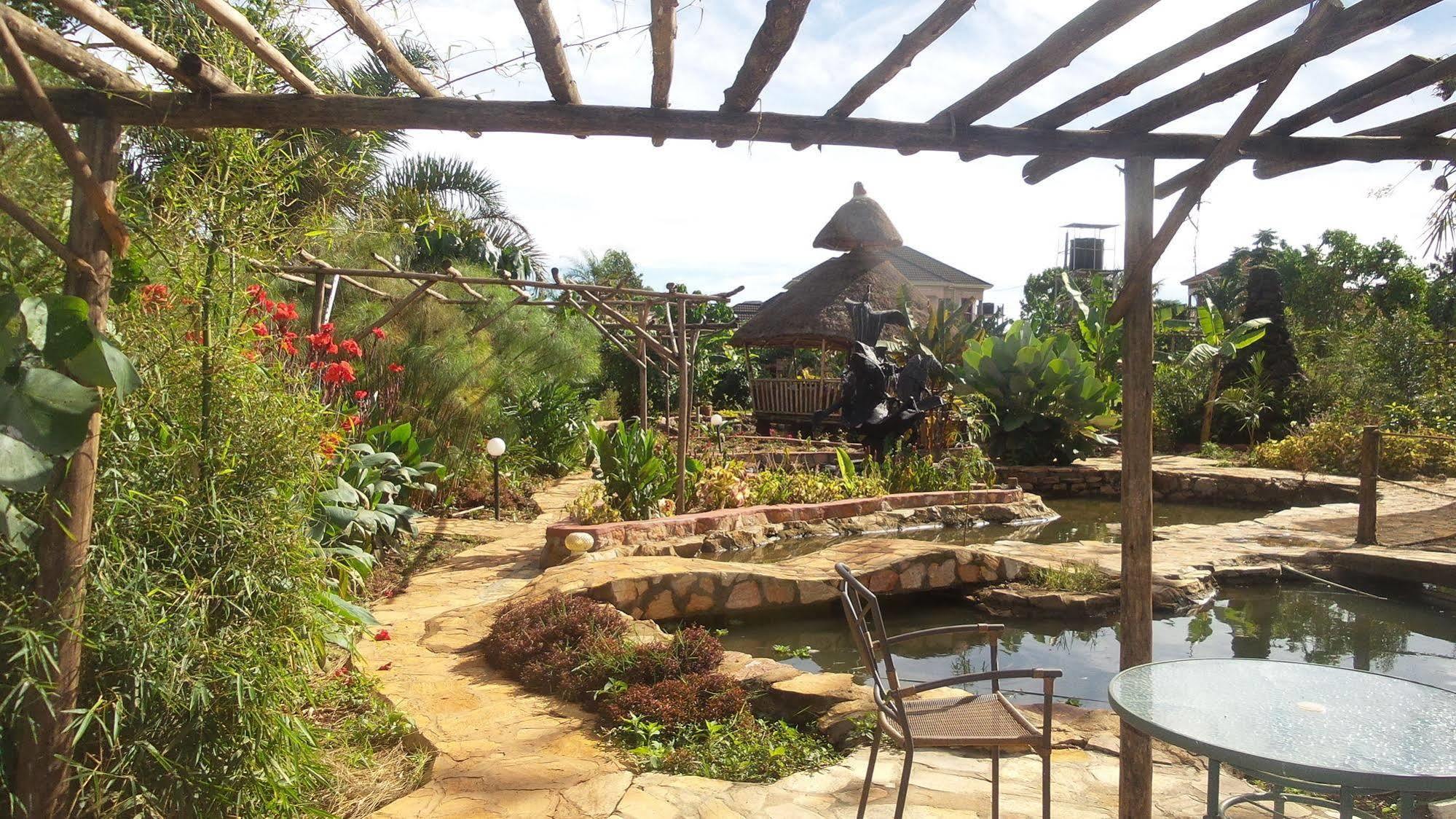 Malakai Eco Lodge Kajansi ภายนอก รูปภาพ