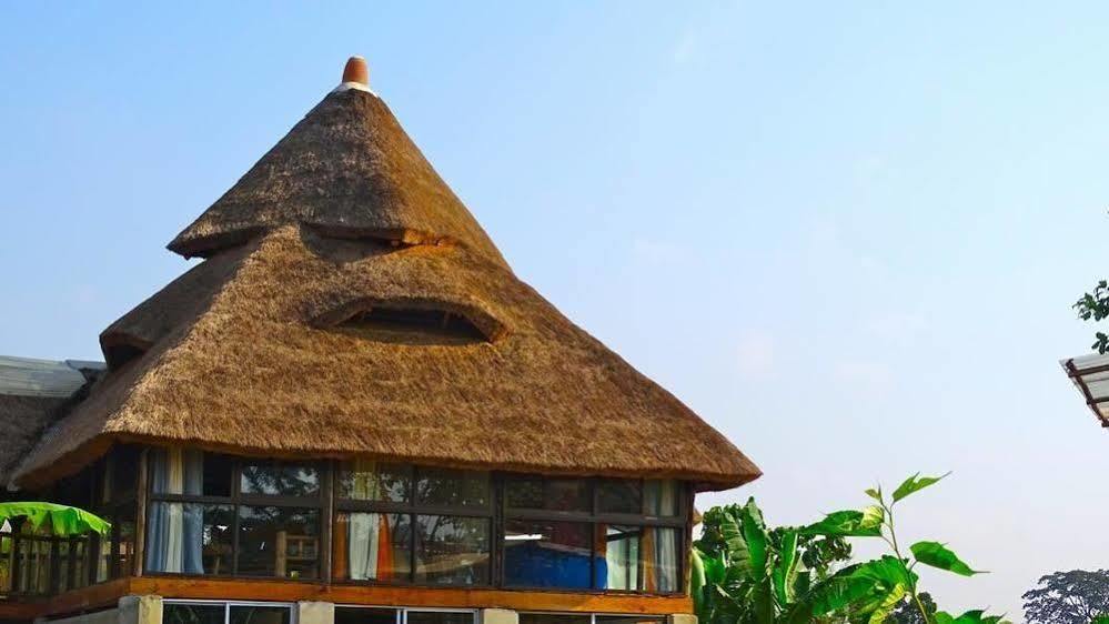 Malakai Eco Lodge Kajansi ภายนอก รูปภาพ