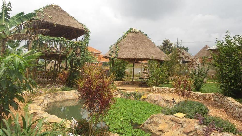Malakai Eco Lodge Kajansi ภายนอก รูปภาพ