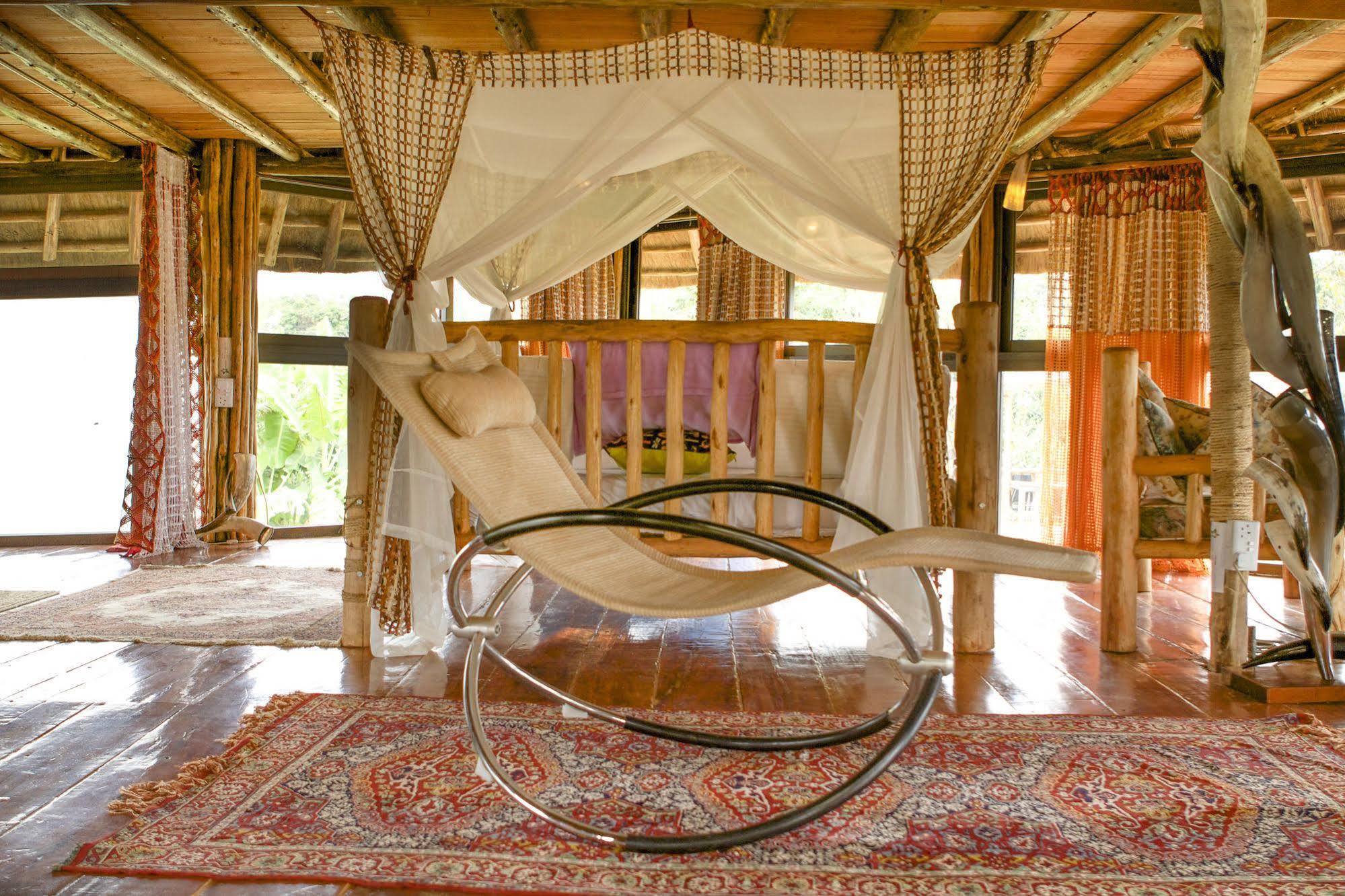 Malakai Eco Lodge Kajansi ภายนอก รูปภาพ